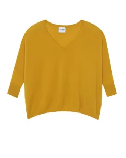 Kujten Sweaters & Sweatshirts><noscript><img width=