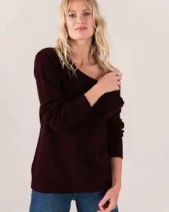 Kujten Sweaters & Sweatshirts>Asymmetric Round Neck Cashmere Sweater Bordeaux