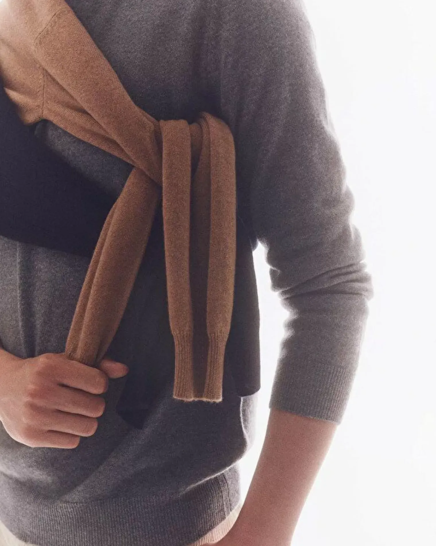 Kujten Sweaters & Sweatshirts>Basic Long Sleeves Cashmere Sweater, 2-Threads Gris Flanelle