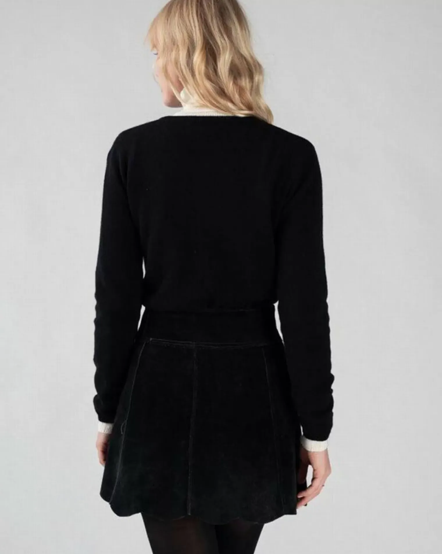 Kujten Jackets & Vests>Basic Round Neck Woman Cashmere Cardigan Noir