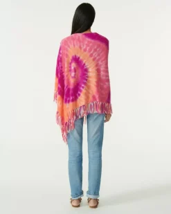 Kujten Capes & Ponchos><noscript><img width=
