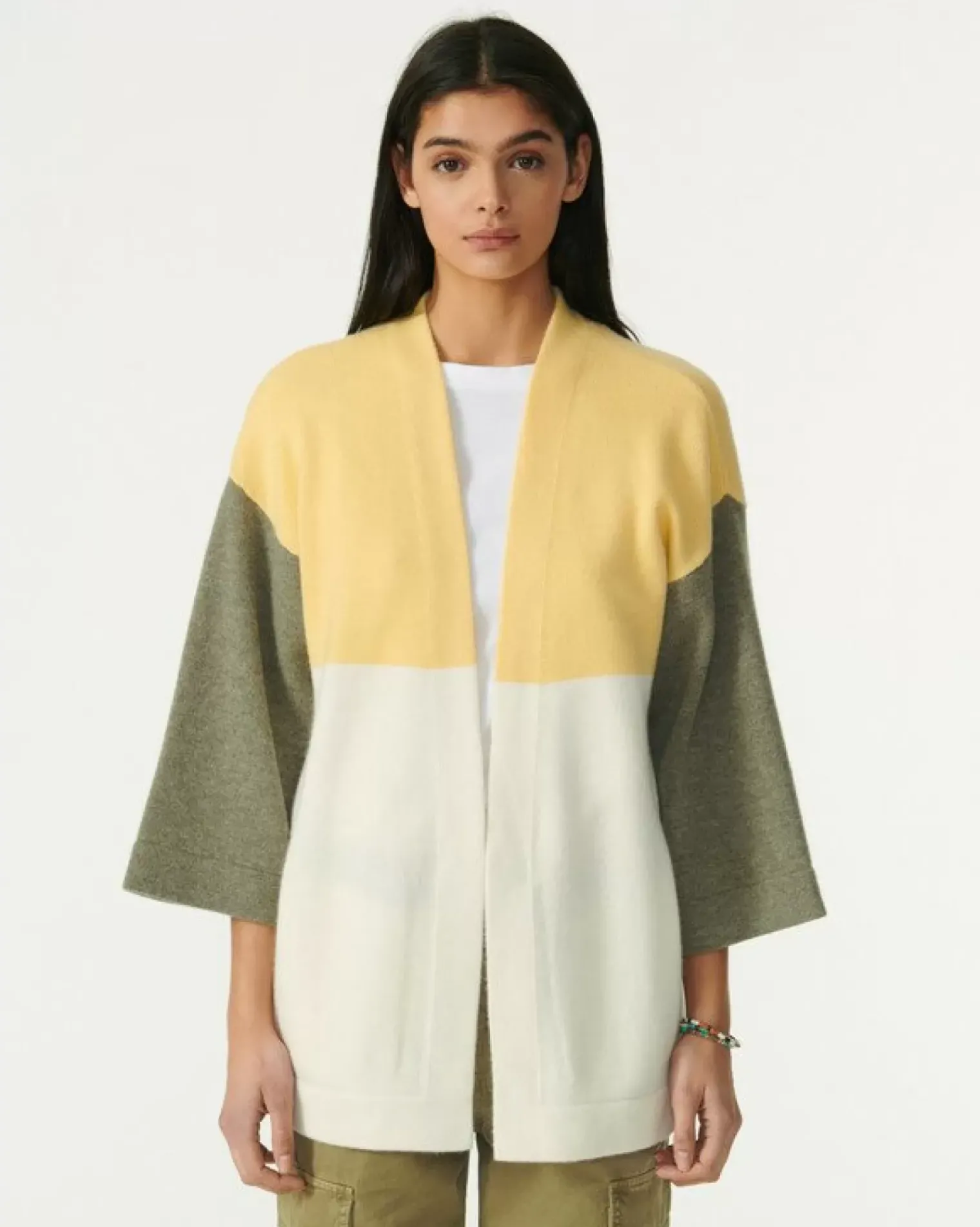Kujten Jackets & Vests>Cashmere Kimono Cardigan Jaune Eggshell