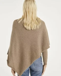 Kujten Capes & Ponchos><noscript><img width=
