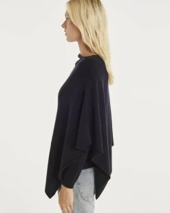 Kujten Capes & Ponchos><noscript><img width=