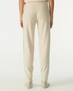 Kujten Joggings & Leggings><noscript><img width=