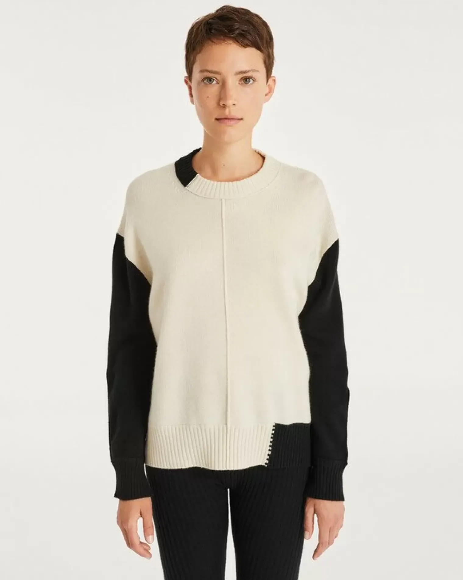 Kujten Sweaters & Sweatshirts>Cashmere Sweater Round Neck Long Sleeves Blanc Vintage