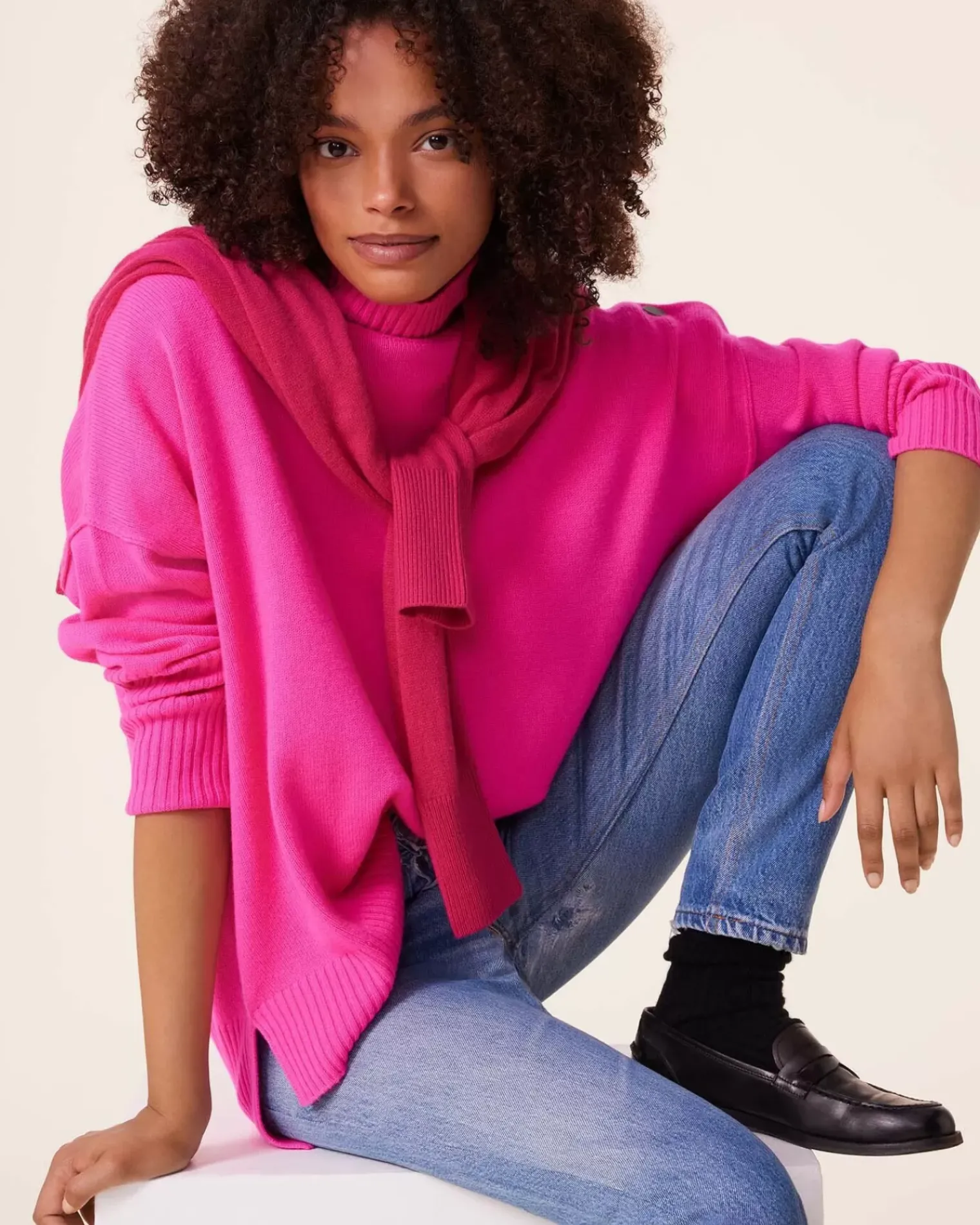 Kujten Sweaters & Sweatshirts>Cashmere Sweater With Gold Buttons, 4-Threads Rose Neon