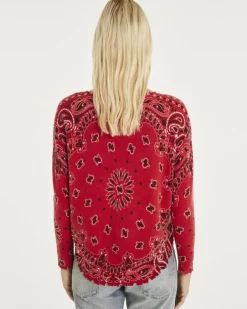 Kujten Sweaters & Sweatshirts><noscript><img width=