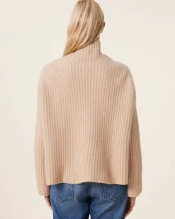 Kujten Sweaters & Sweatshirts><noscript><img width=