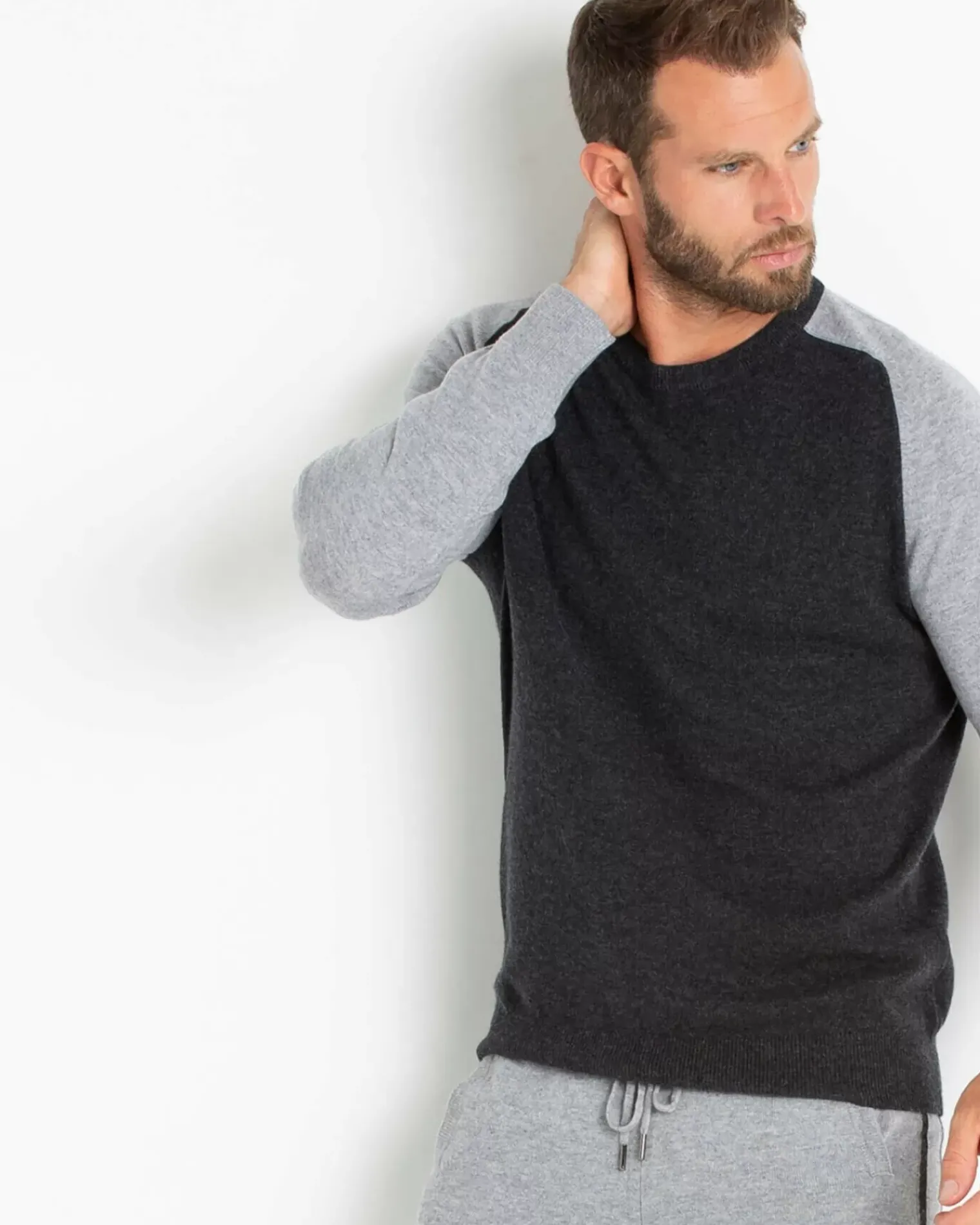 Kujten Sweaters & Sweatshirts>Contrast Sleeves Cashmere Sweater Gris Anthracite