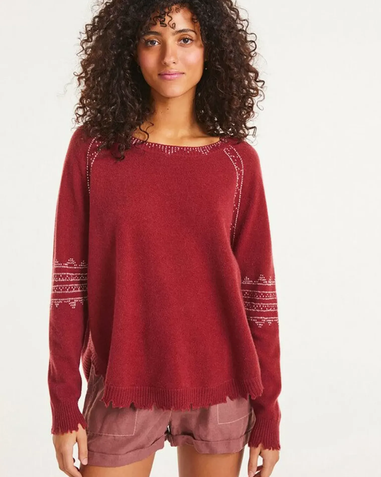 Kujten Sweaters & Sweatshirts>Embroidery Round Neck Cashmere Sweater Sierra