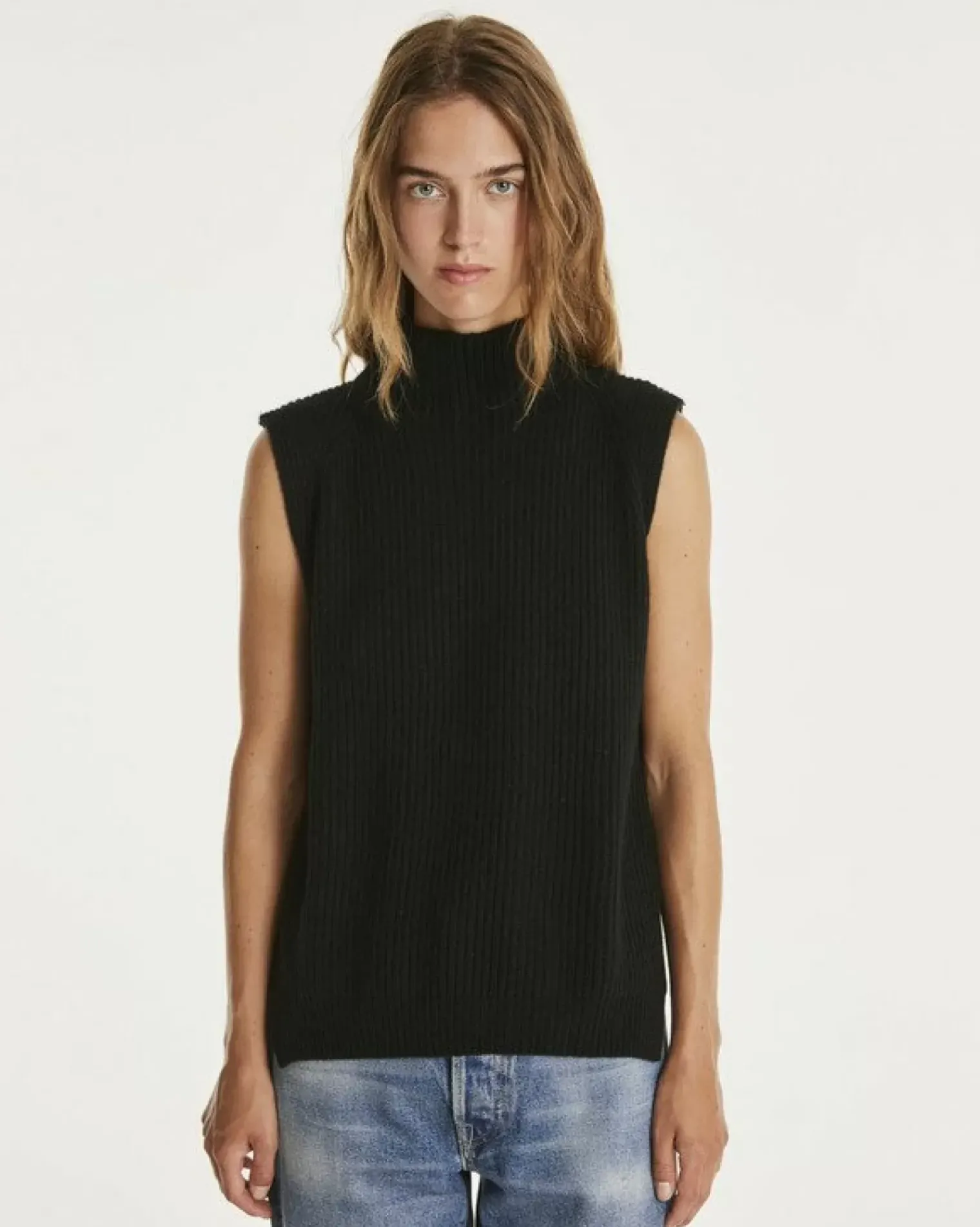 Kujten Sweaters & Sweatshirts>Funnel Neck Sleeveless Cashmere Sweater, 6-Threads Noir