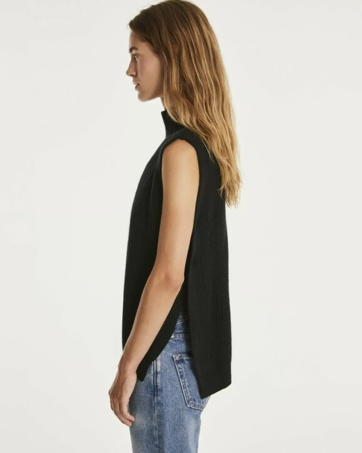 Kujten Sweaters & Sweatshirts>Funnel Neck Sleeveless Cashmere Sweater, 6-Threads Noir