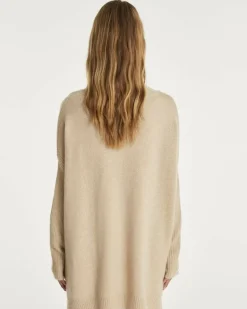 Kujten Capes & Ponchos><noscript><img width=