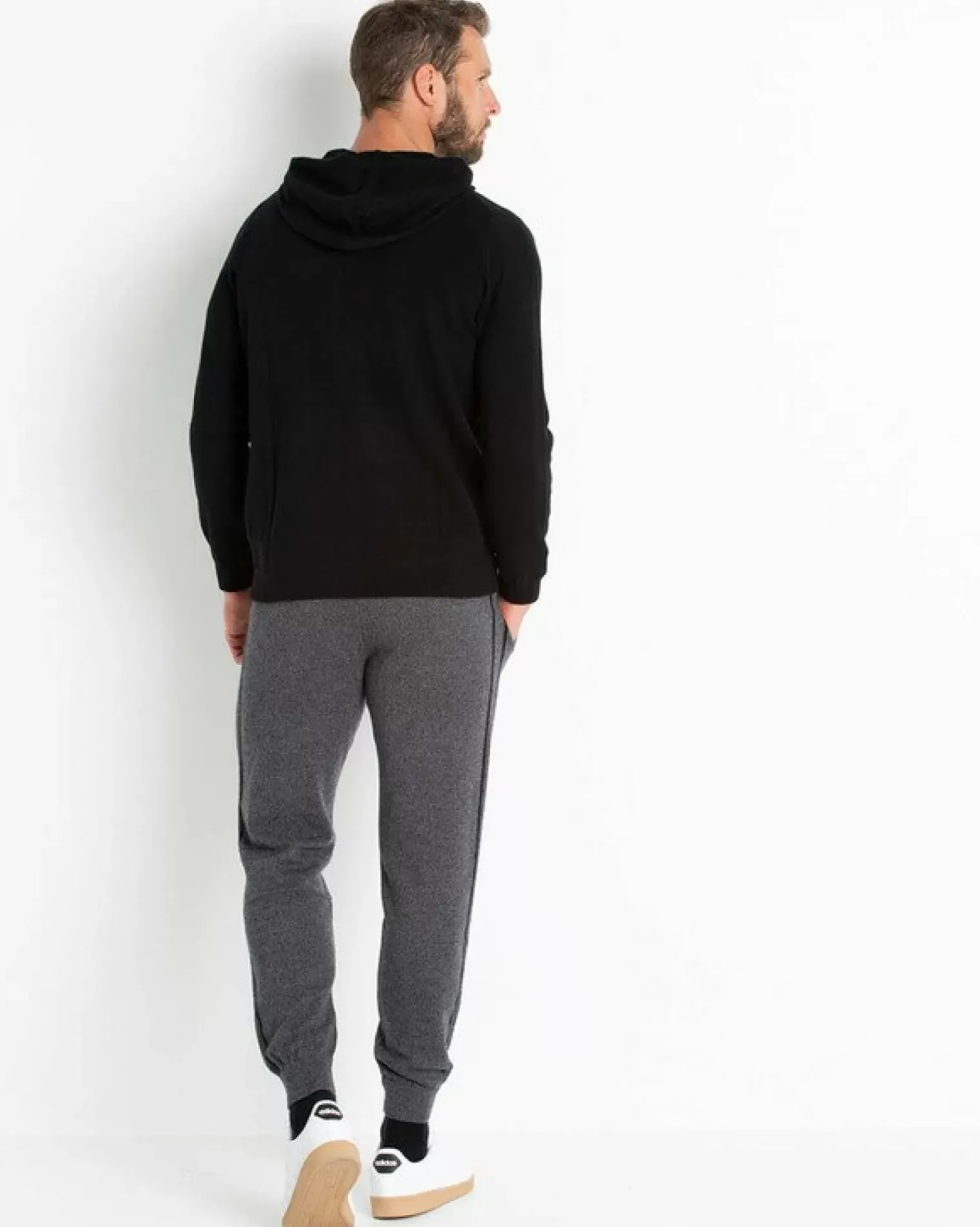Kujten Sweaters & Sweatshirts>Long Sleeves Cashmere Sweatshirt Noir