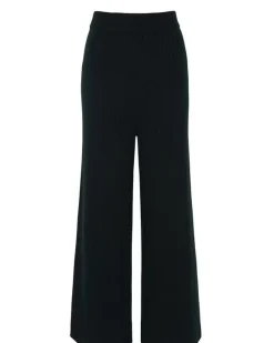 Kujten Pants & Shorts><noscript><img data-lazyloaded=