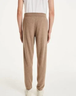 Kujten Joggings & Shorts><noscript><img width=