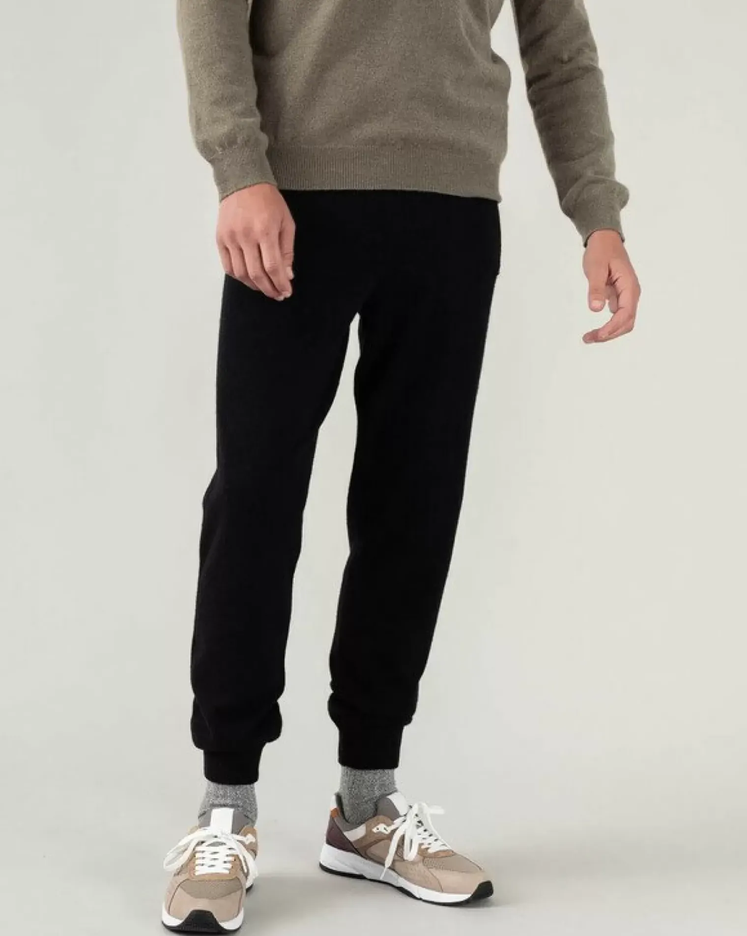 Kujten Joggings & Shorts>Men Straight Cut Cashmere Jogging, 2-Threads Noir