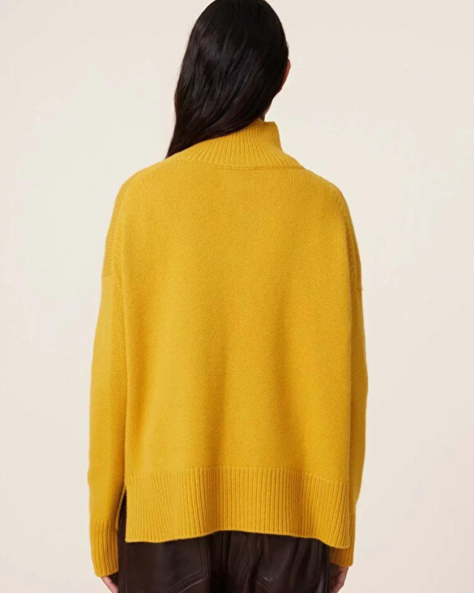 Kujten Sweaters & Sweatshirts>Oversize Funnel Neck Cashmere Sweater, 8-Threads Jaune Safran