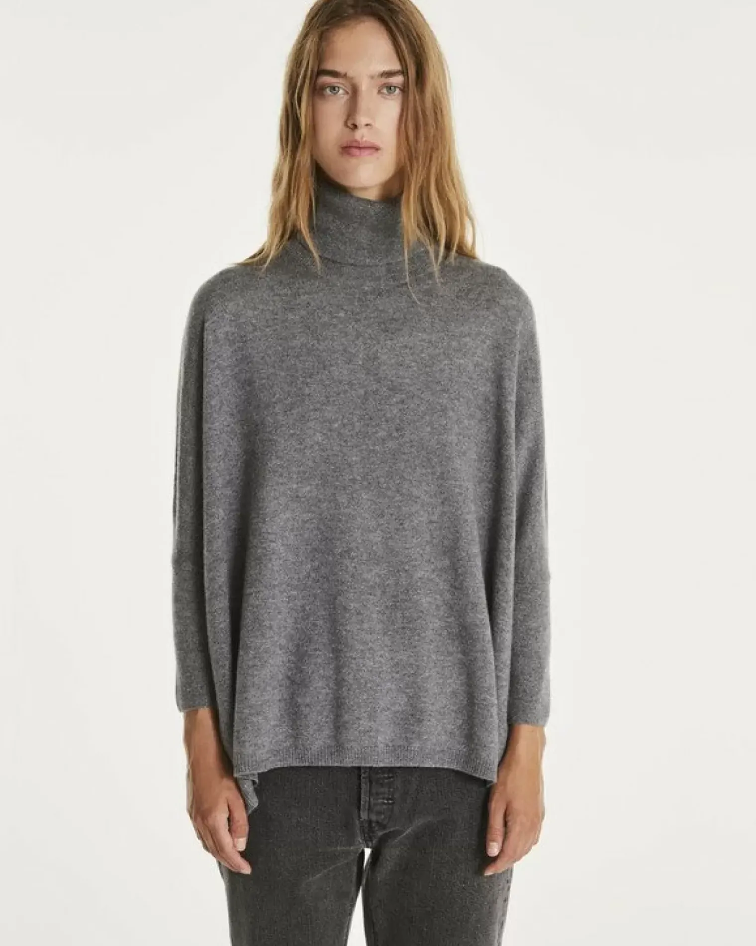 Kujten Sweaters & Sweatshirts>Oversize Turtleneck Cashmere Sweater, 2-Threads Gris Flanelle