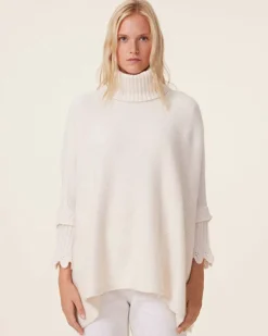 Kujten Capes & Ponchos>Oversize Turtleneck Cashmere Poncho, 10-Threads Blanc