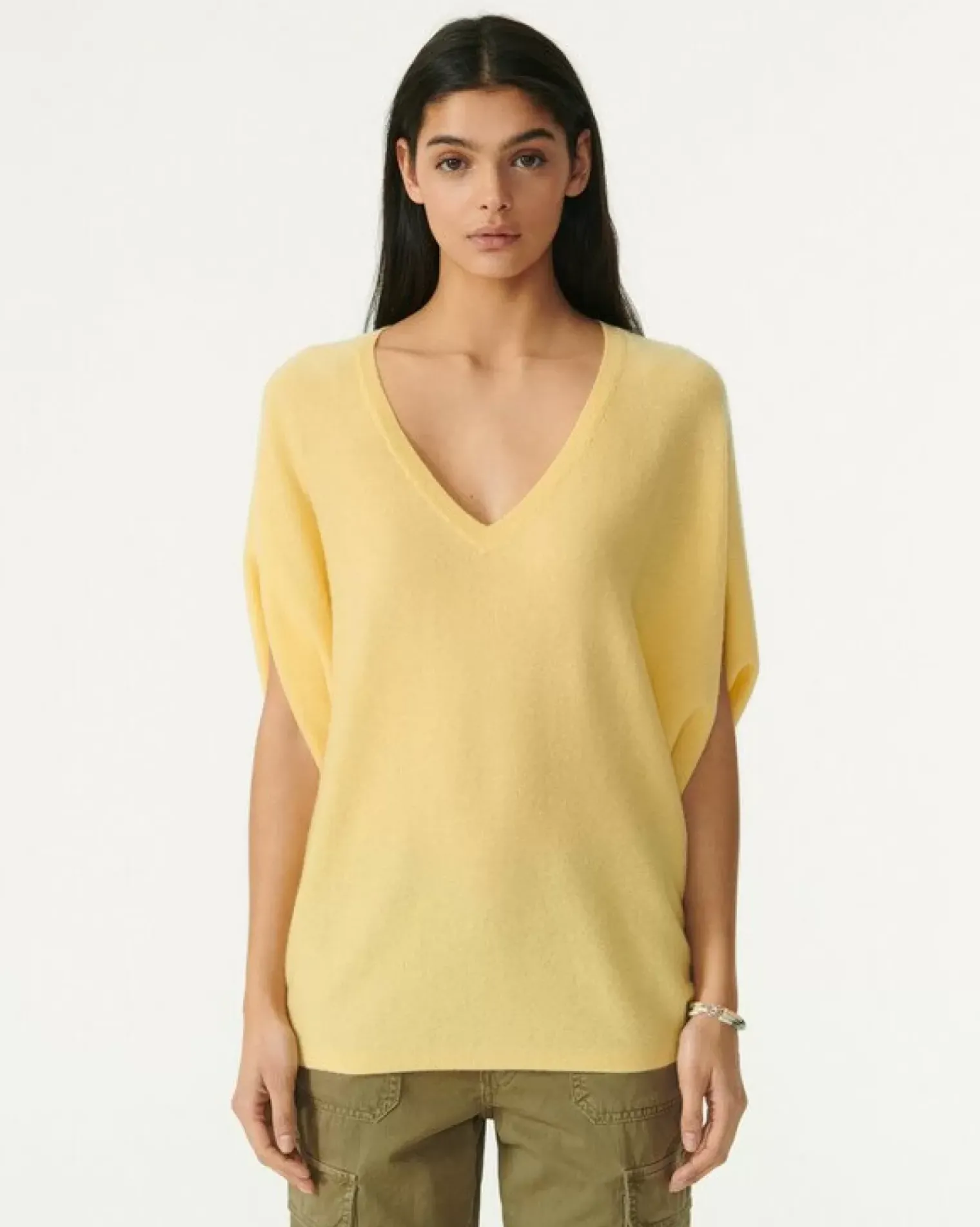 Kujten Sweaters & Sweatshirts>Oversize V-Neck Sleeveless Sweater Jaune Eggshell