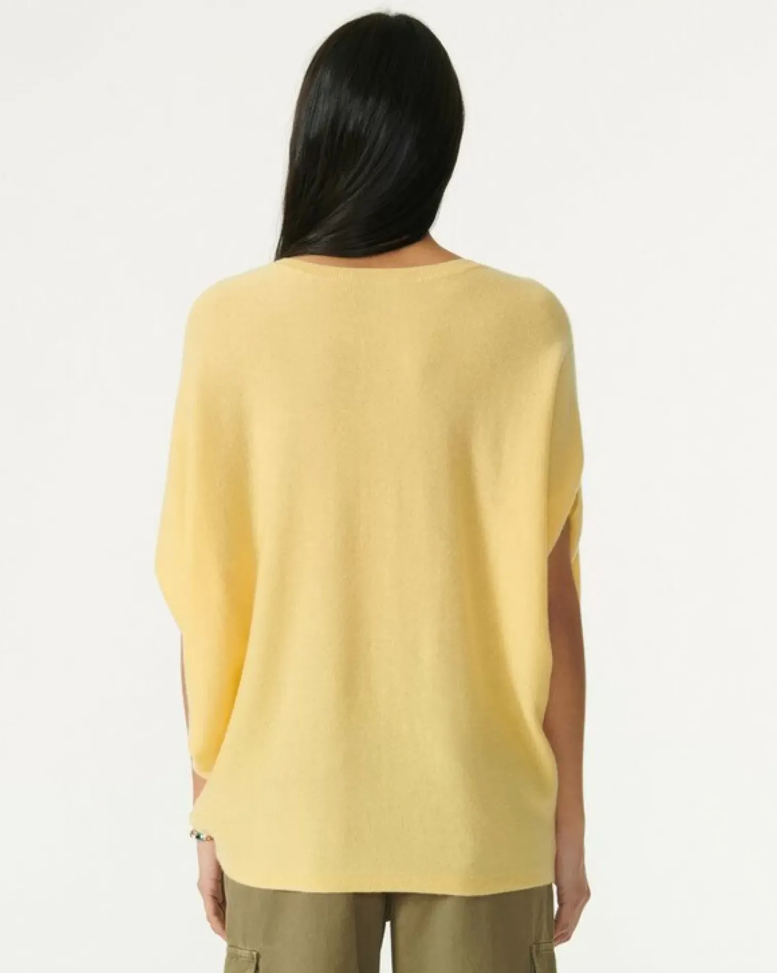 Kujten Sweaters & Sweatshirts>Oversize V-Neck Sleeveless Sweater Jaune Eggshell