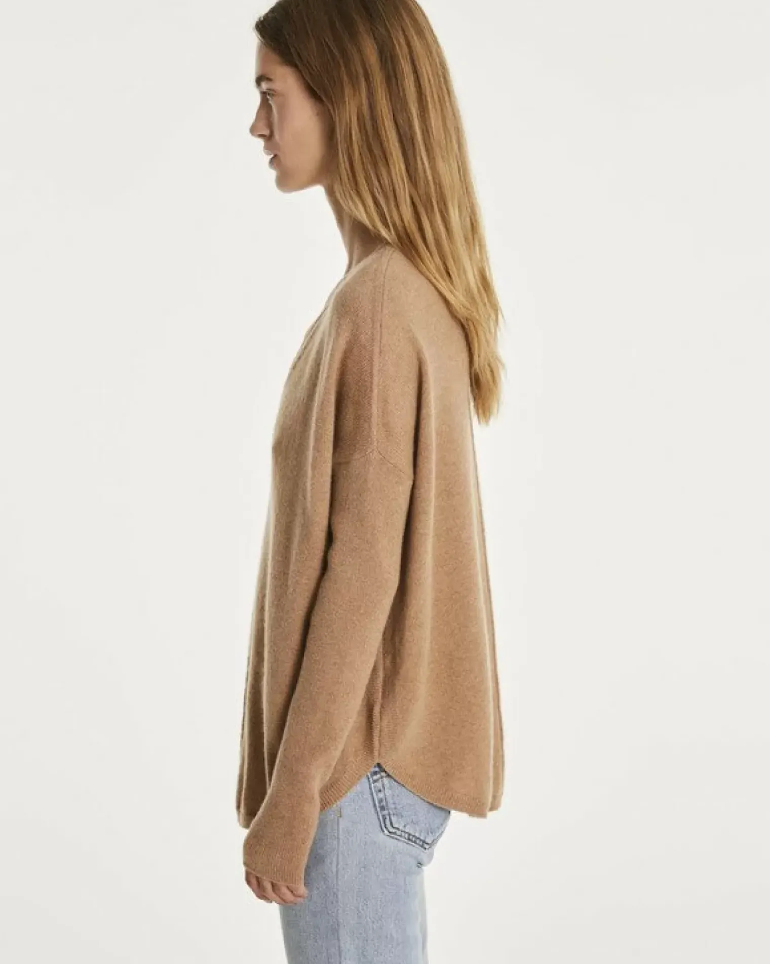 Kujten Sweaters & Sweatshirts>Oversize Woman V-Neck Cashmere Sweater, 2-Threads Camelo