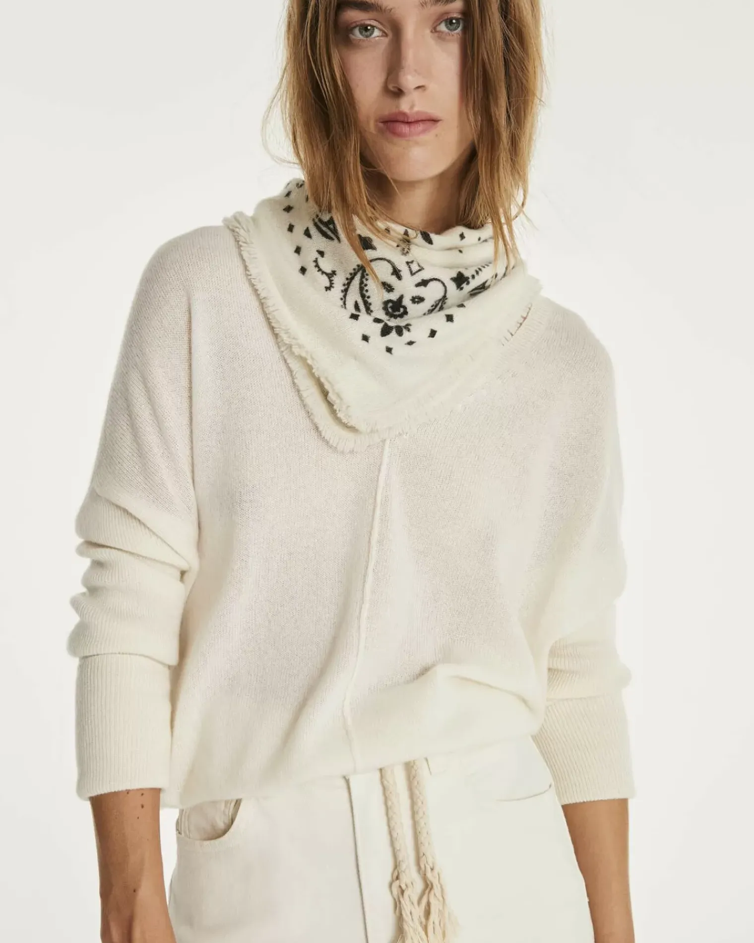 Kujten Sweaters & Sweatshirts>Oversize Woman V-Neck Cashmere Sweater Blanc