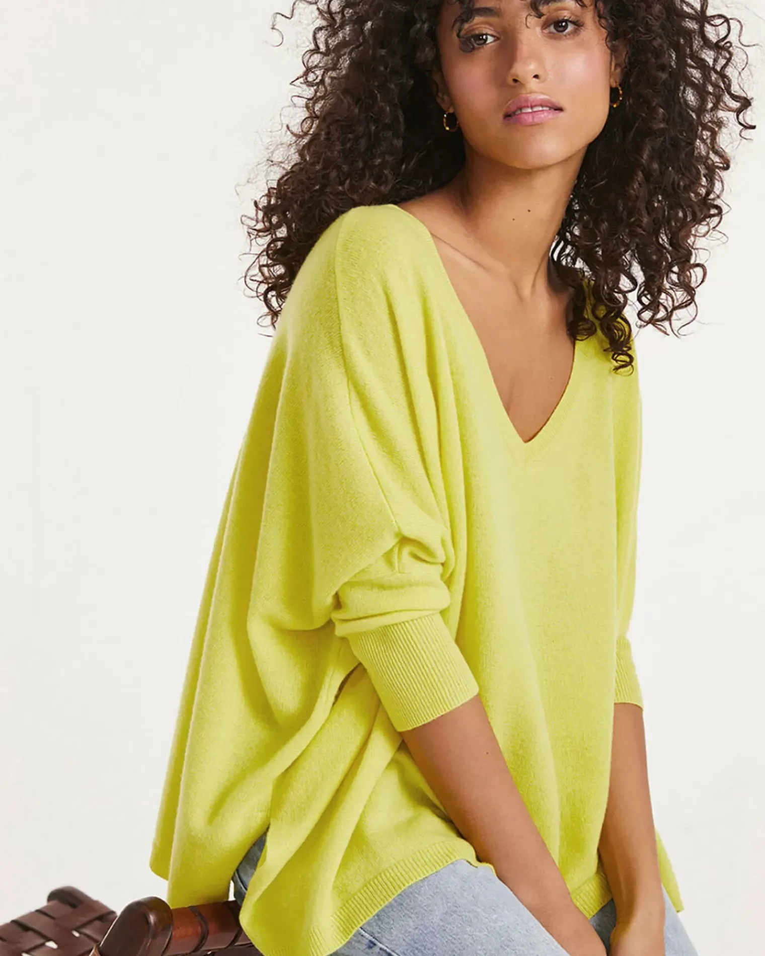 Kujten Sweaters & Sweatshirts>Oversize Woman V-Neck Cashmere Sweater Jaune Fluo