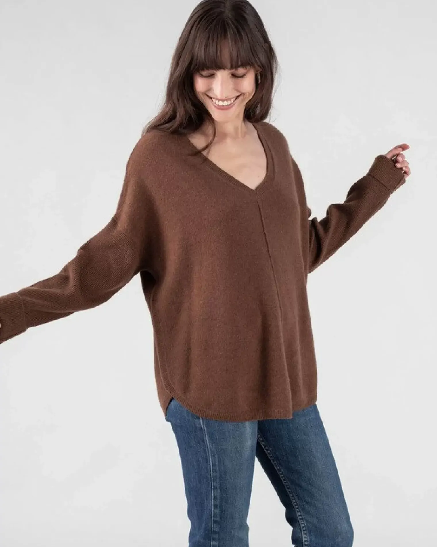 Kujten Sweaters & Sweatshirts>Oversize Woman V-Neck Cashmere Sweater Marron Epice