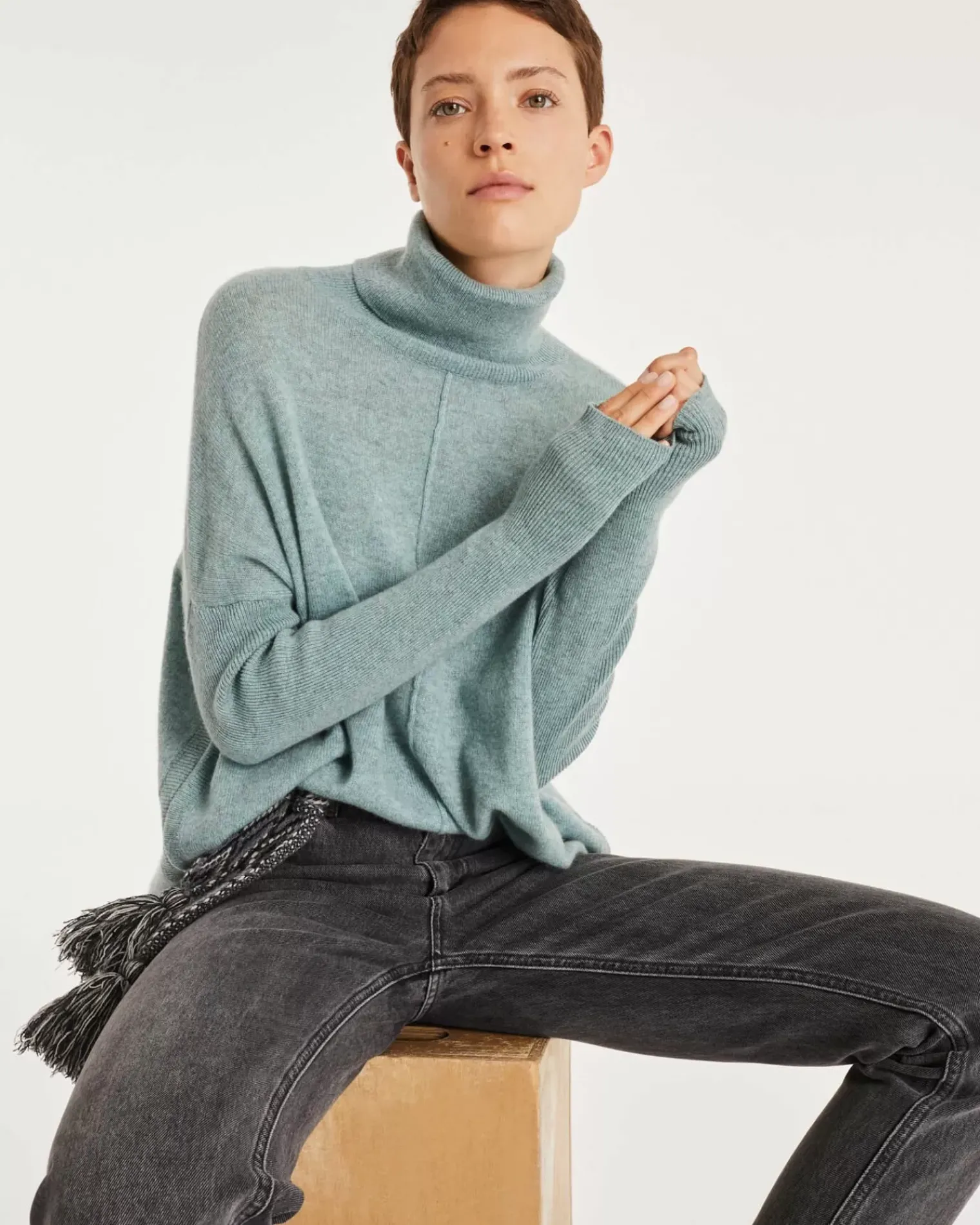 Kujten Sweaters & Sweatshirts>Oversized Cashmere Turtleneck Sweater Vert Suzanne