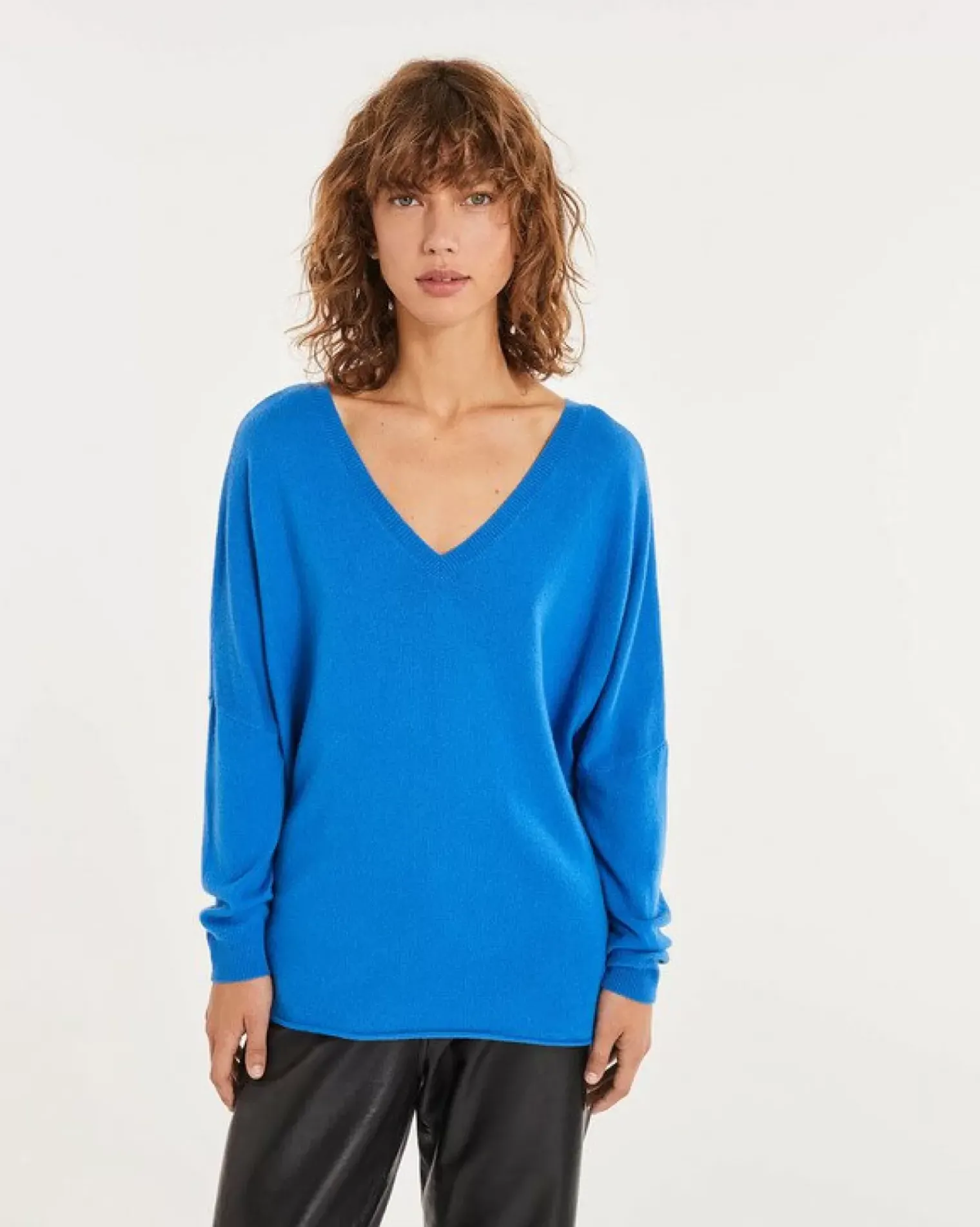 Kujten Sweaters & Sweatshirts>Oversized Dancer V-Neck Cashmere Sweater Bleu Kabalos