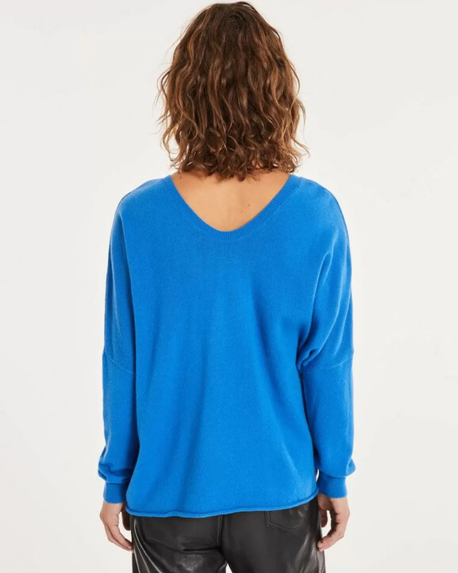 Kujten Sweaters & Sweatshirts>Oversized Dancer V-Neck Cashmere Sweater Bleu Kabalos