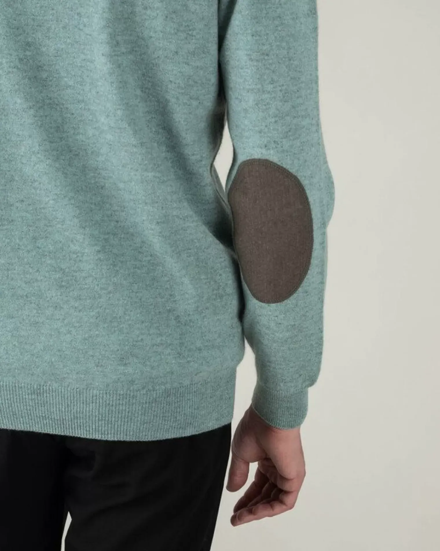 Kujten Sweaters & Sweatshirts>Plain Turtleneck Cashmere Man Sweater With Elbow Patches Vert Suzanne