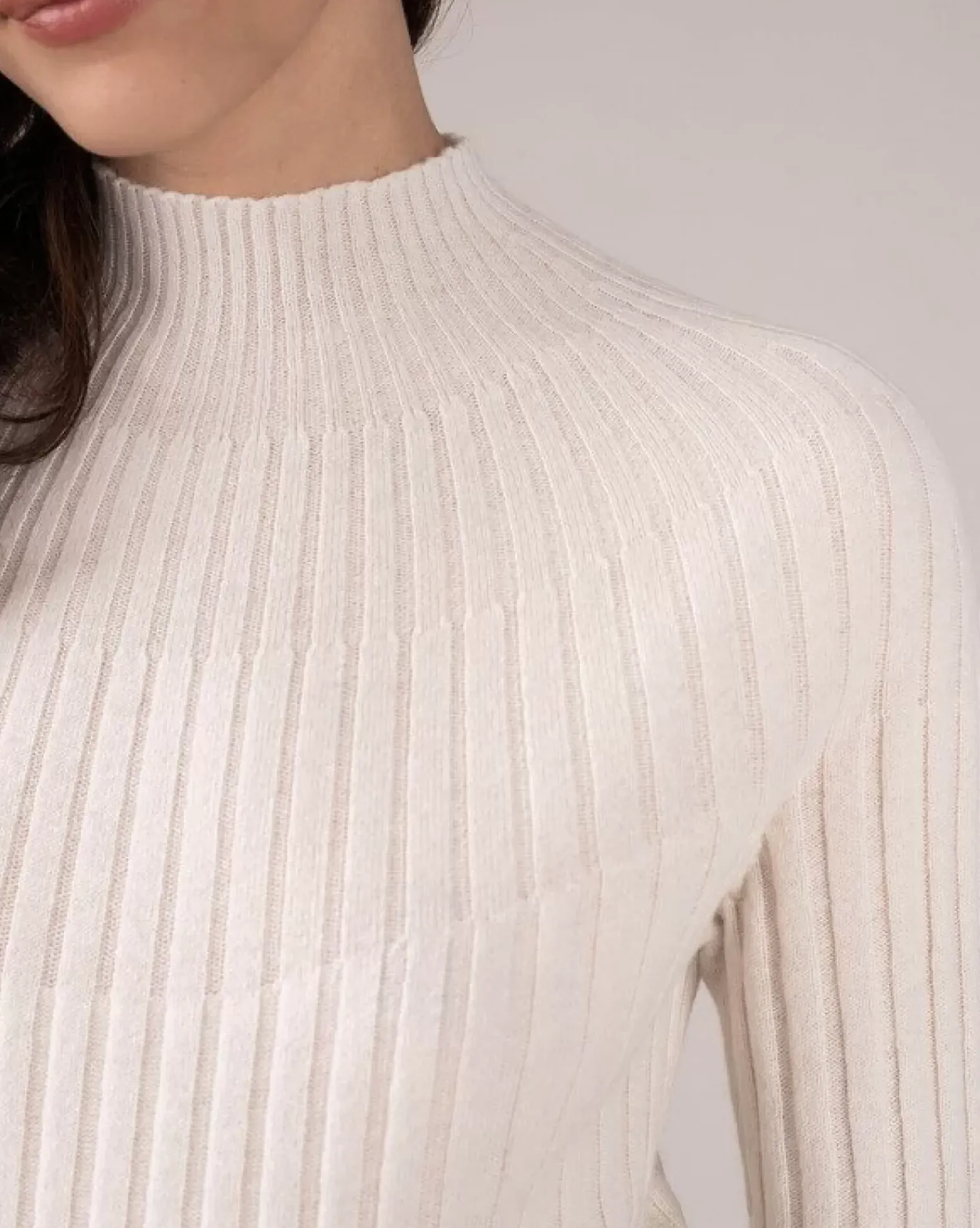 Kujten Sweaters & Sweatshirts>Ribbed Funnel Neck Cashmere Sweater Blanc