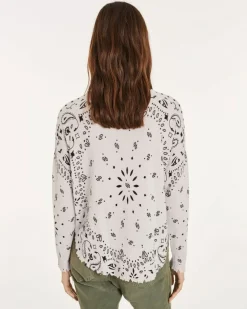 Kujten Sweaters & Sweatshirts><noscript><img width=
