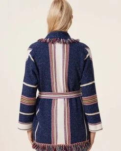 Kujten Jackets & Vests><noscript><img width=