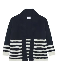 Kujten Jackets & Vests><noscript><img width=