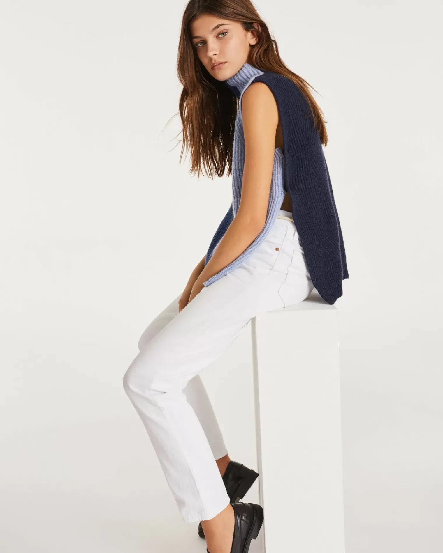 Kujten Sweaters & Sweatshirts>Sleeveless Turtleneck Cashmere Sweater Bleu Jeans
