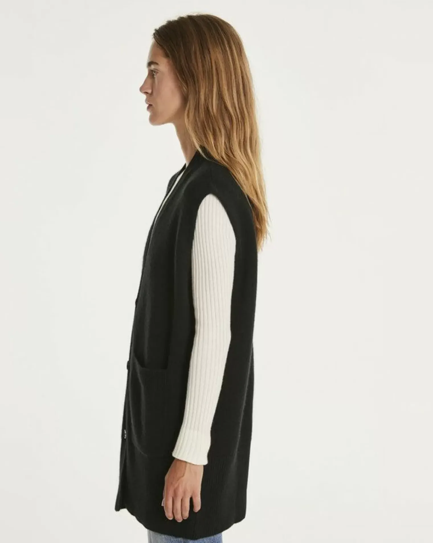 Kujten Jackets & Vests>Sleeveless V-Neck Cashmere Cardigan Noir