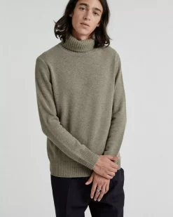Kujten Sweaters & Sweatshirts><noscript><img width=