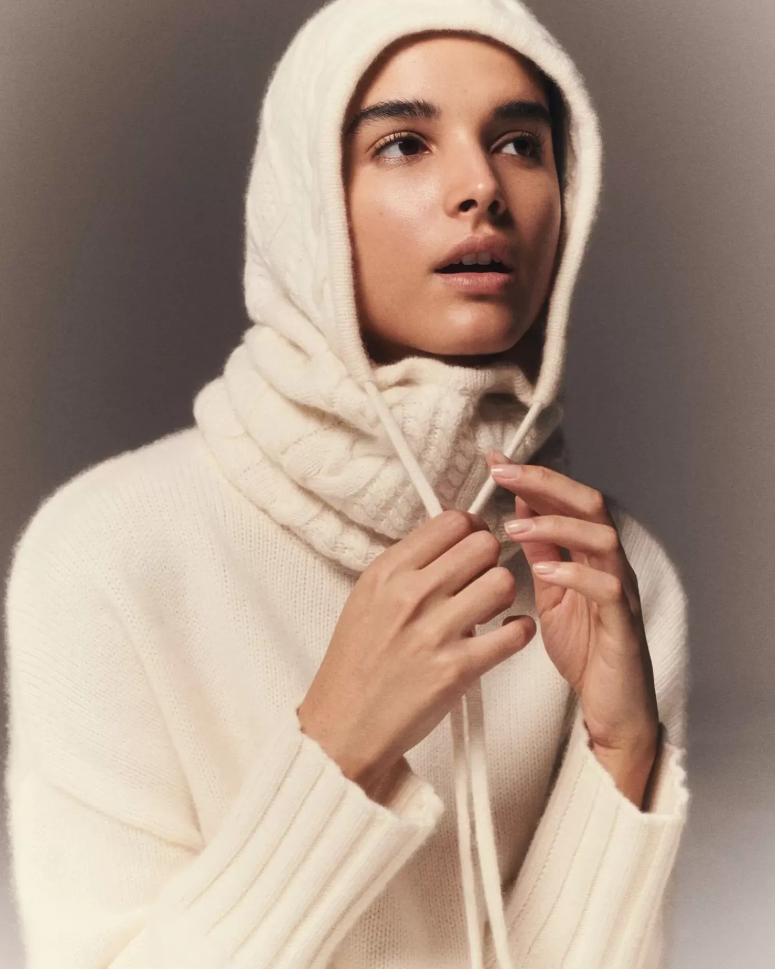 Kujten Hats & Headbands>Twisted Cashmere Hood, 8-Threads Blanc