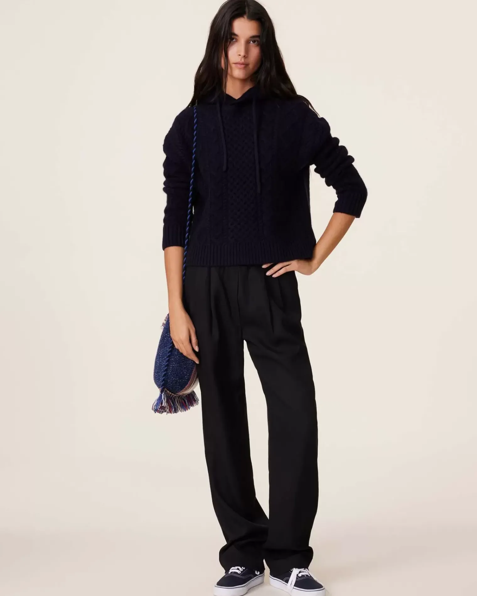 Kujten Hoodies>Twisted Cashmere Hoodie, 8-Threads Bleu Marine Fonce