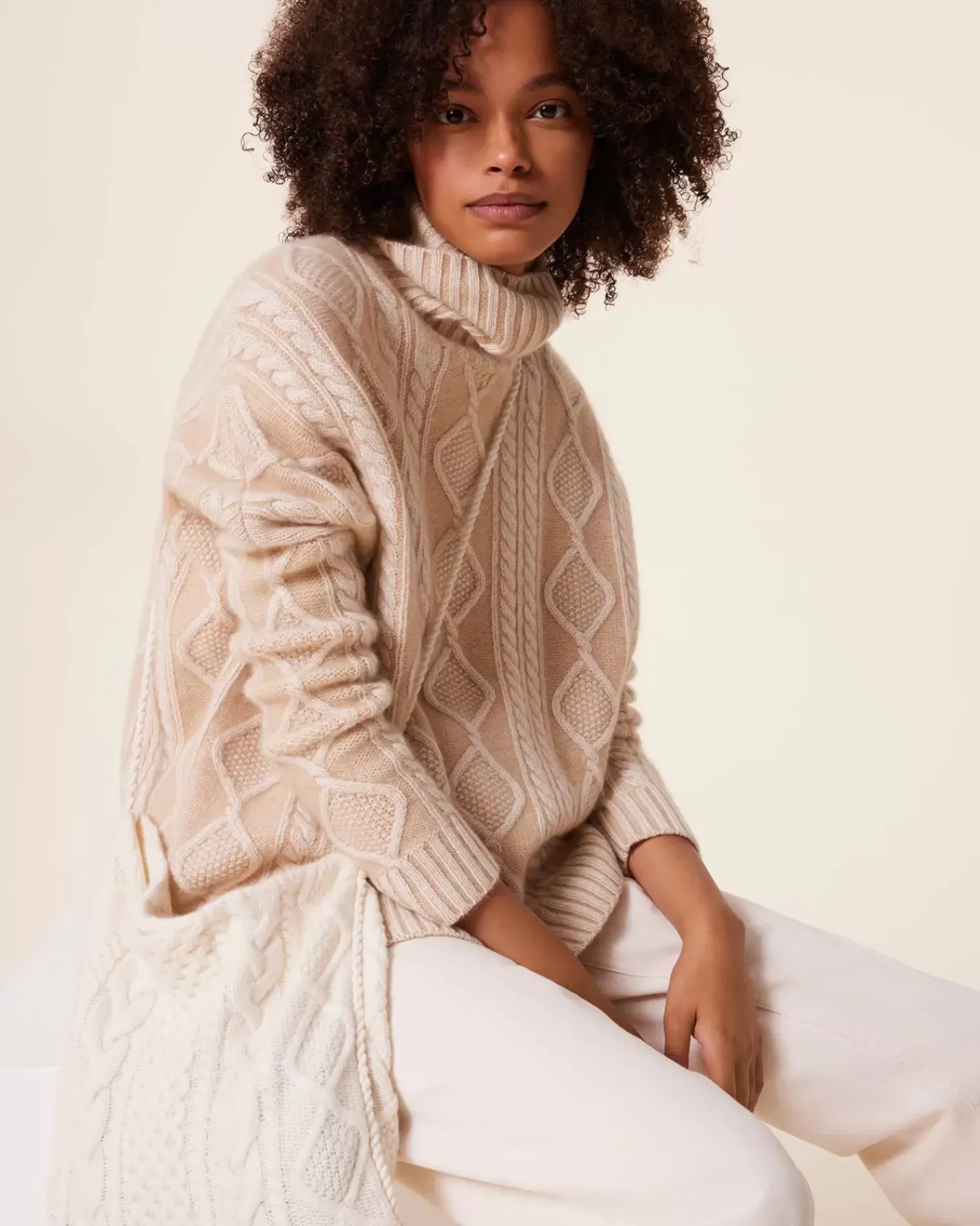 Kujten Sweaters & Sweatshirts>Twisted Turtleneck Cashmere Sweater, 4-Threads Organique