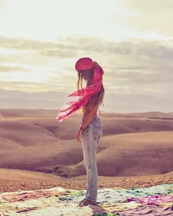 Kujten Scarves & Snoods>Very Large Light Weight Cashmere Bandana, 2-Threads Rose Fushia