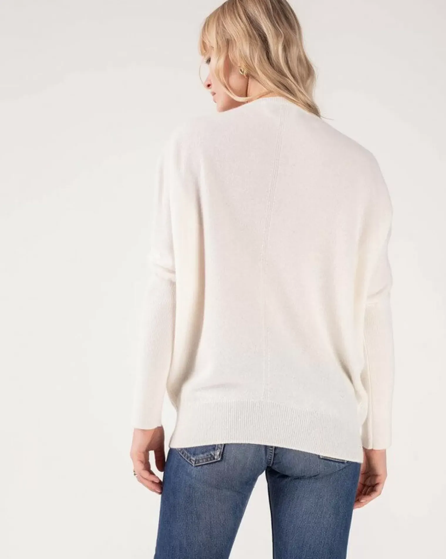 Kujten Sweaters & Sweatshirts>V-Neck Bat Sleeves Cashmere Sweater Blanc