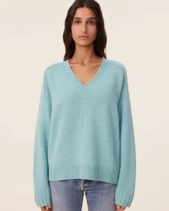Kujten Sweaters & Sweatshirts>V-Neck Cashmere Sweater, 6-Threads Turquoise Pacific