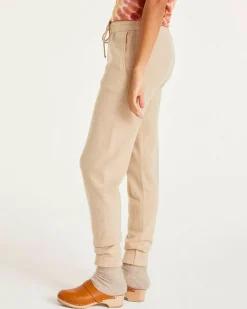Kujten Joggings & Leggings><noscript><img width=