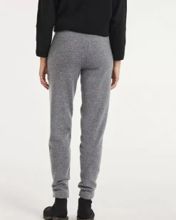 Kujten Joggings & Leggings><noscript><img width=